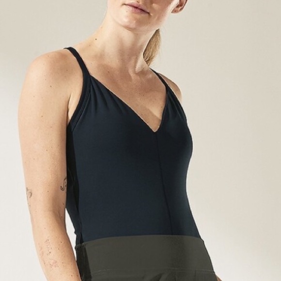 ‼️SOLD‼️ Athleta front plunge bodysuit - Picture 1 of 4